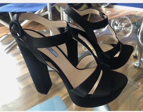 Prada original pumps - prada,